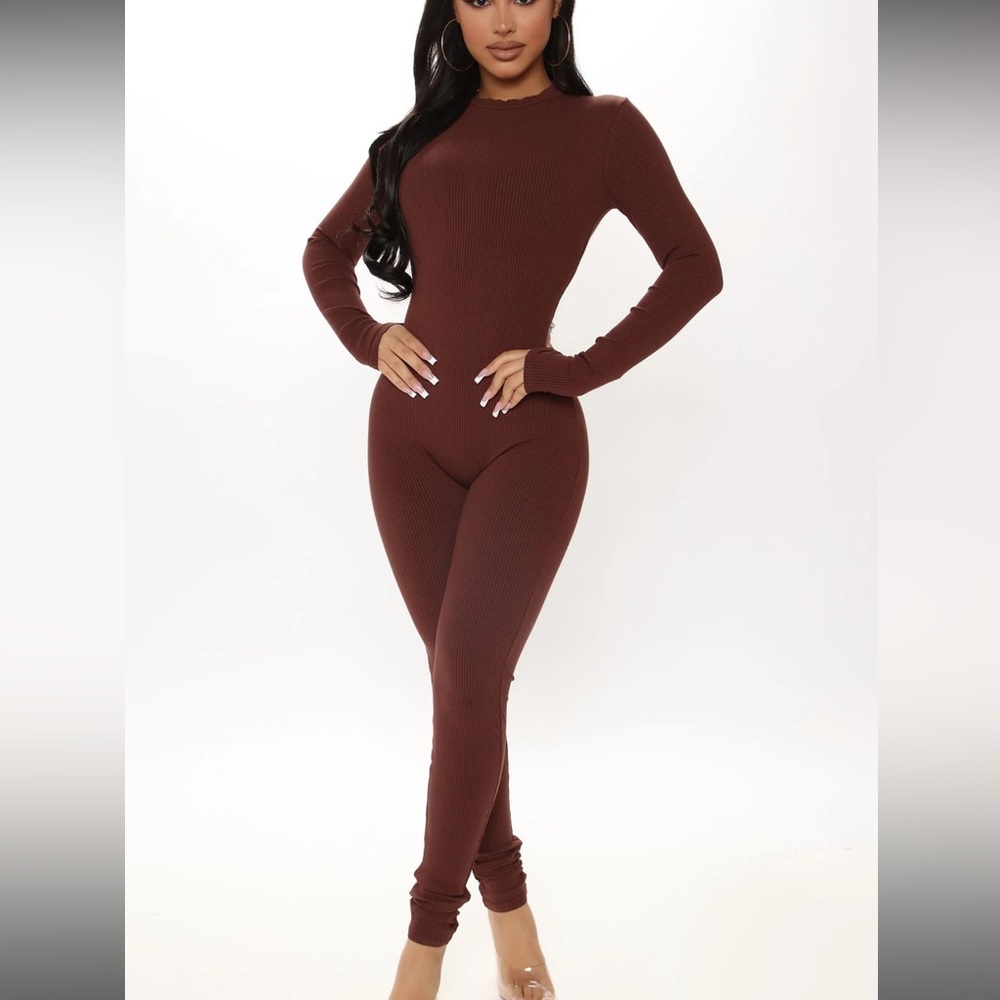 Jumpsuit (fashion nova)
